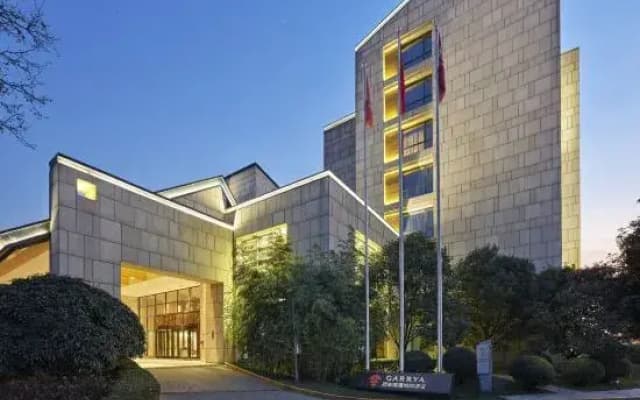 Lintong Yueliu Hotel