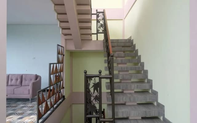 Urbanview Grand Lotus Hotel by RedDoorz