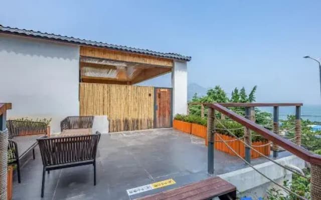 Floral Hotel · Qingdao Wilderness Hotel(Laoshan Beach Store in Laoshan Scenic Area)