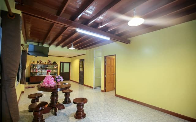 Khao Hin Tang Resort