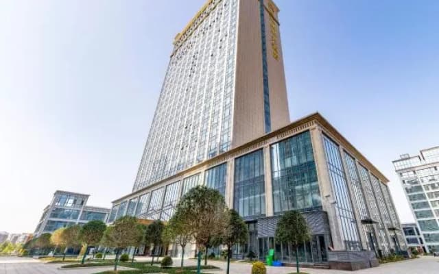 Fengxin Ronghui Landscape Hotel