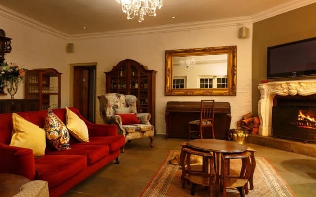 Riverside Boutique Hotel