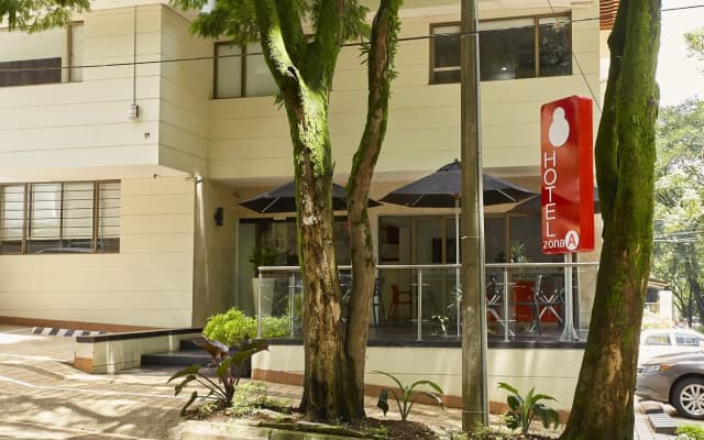 Hotel Zona A