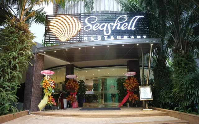 The Mira Central Park Hotel