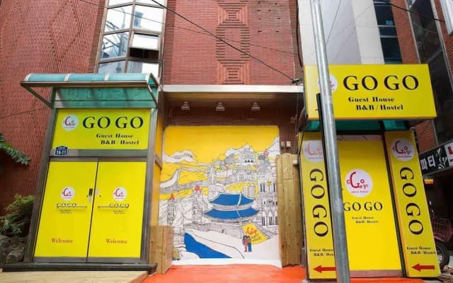 Gogo guesthouse