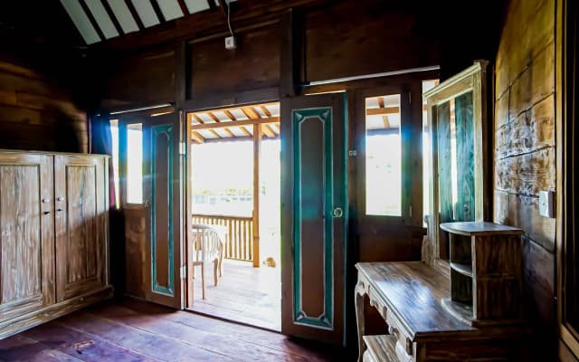 Cening Bagus Bungalows by ZUZU