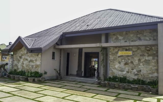 Yoho Villa Acacia
