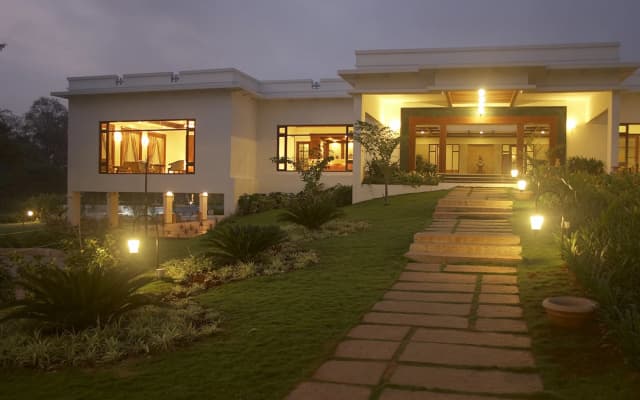 Golden Landmark Resort