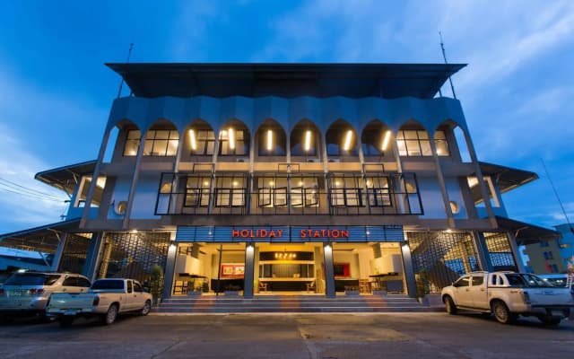 Holiday Station Hostel