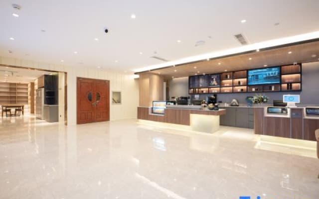 HanTing Hotel (Jinan Qilu Software Park Shuntai Plaza)