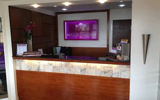 Ridgecrest Gardens Hotel