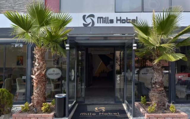 Mi̇lls Hotel