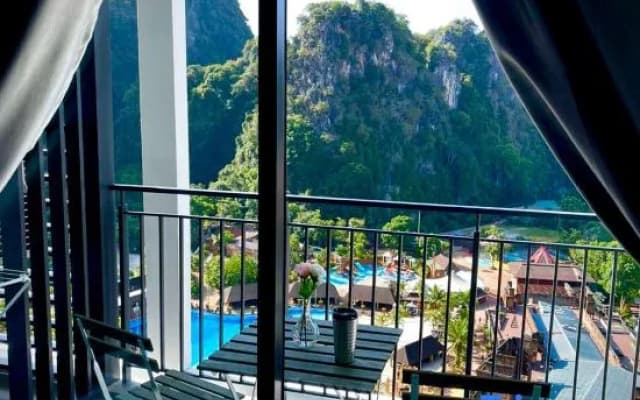 Ipoh Sunway Onsen Themepark Suite by IWH