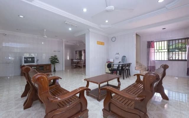 SPOT ON 89941 Rivermoon Guest House