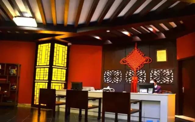Rehai Hot Spring Resort · Meinvchi