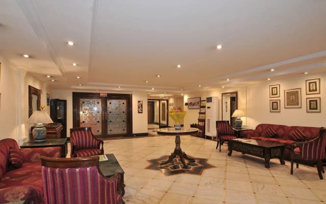 Qutub Residency