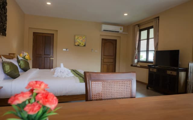 HueanKhamHom Resort