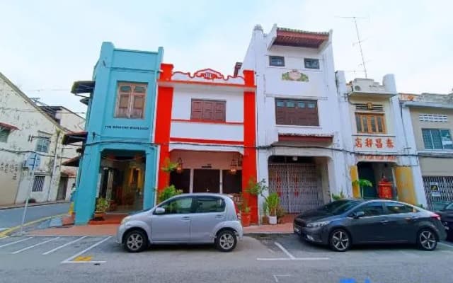 57 Ruma Oren Heritage Jonker Residence