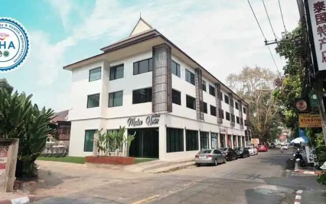 MALEE HOTEL (SHA Extra Plus)
