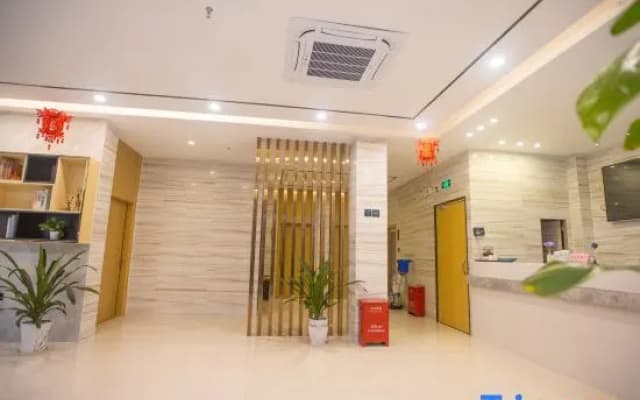 Yeste Yestour Hotel (Chongzuo Longzhou County Bus Station)
