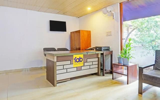 Fabhotel 22 Squares Living Spaces