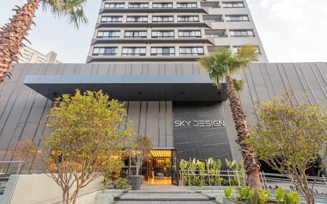 Sky Design Alphaville Housi by Anora