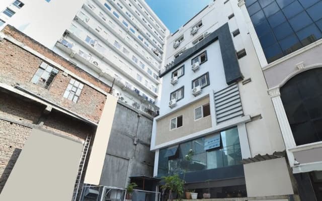 FabHotel Opal Residency