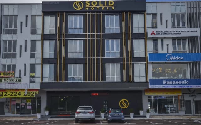 Solid Hotels