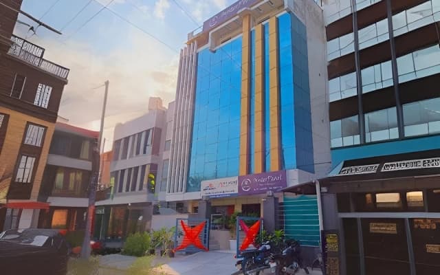 Oyster Pearl Near Medanta Hospital Sec39