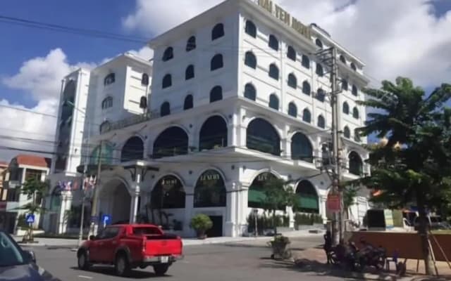 Hai Yen Luxury Hotel