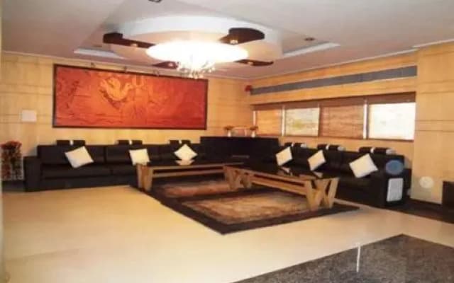 Hotel Vinayak Palace