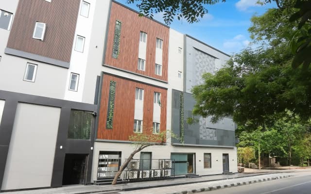 Townhouse Rohini Sector 18 Formerly Relic Stay