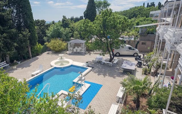 Villa Mariya Khitrovo