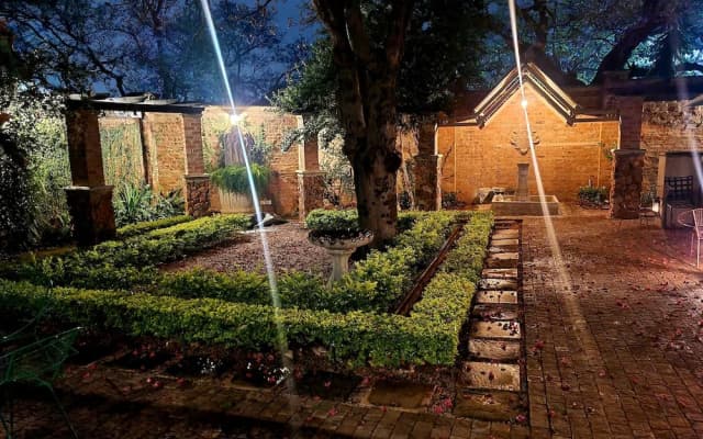 Maison de Leo Luxury Guesthouse