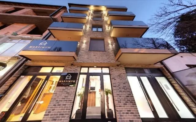 Hotel Maksimum