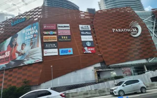 Petaling Jaya Kelana Jaya Landed House for up to 18 pax ,BBQ, Paradigm Mall