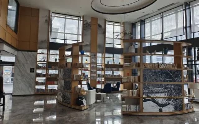 Atour Hotel (Huangshan Ancient Street, Xin'an Riverside)