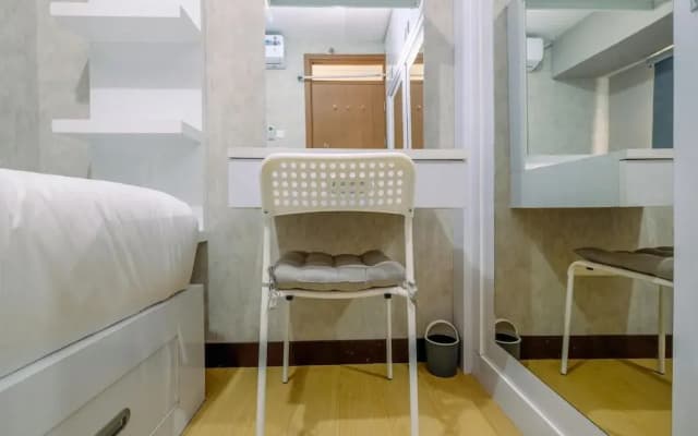 Homey And Simply 2Br Apartment At Cinere Resort