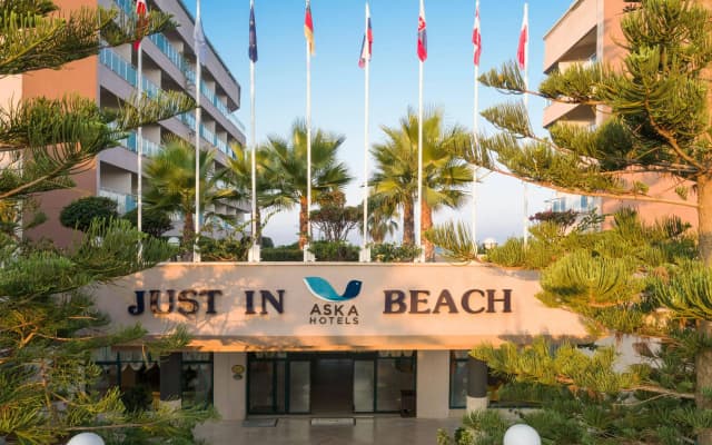Aska Just In Beach – All Inclusive