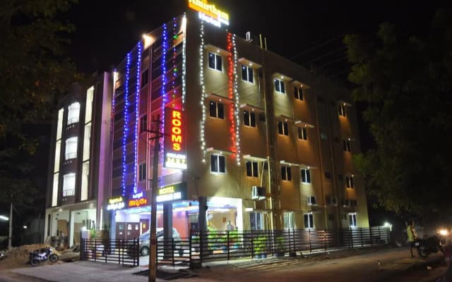 Hotel Amirtham Inn