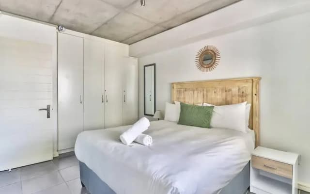 2 Bedroom Secure Pool Strong Wifi