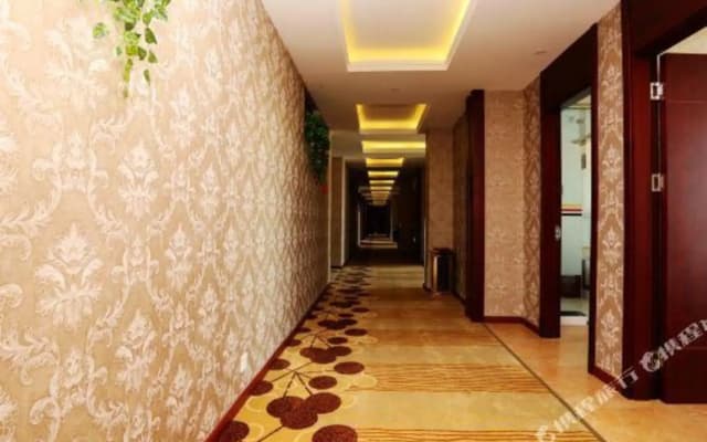 Super 8 Hotel Select (Chuzhou Dongpo West Road Langyashan Subway Station Branch)