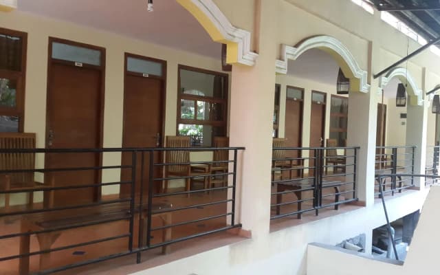 Centro Bajo Hotel