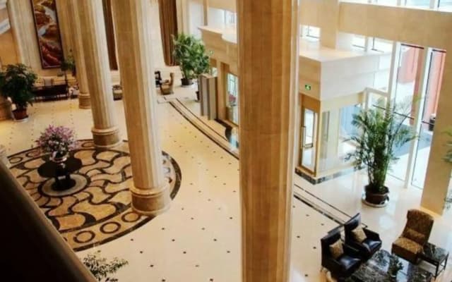 Saussurea Hotel