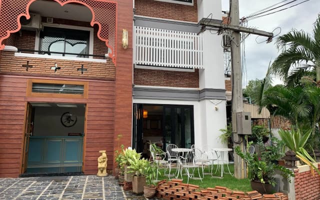 Tjr Boutique Hotel