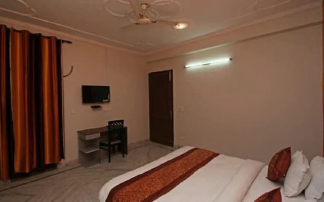 Hotel Petals Elite 2