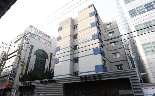 Prince Hotel