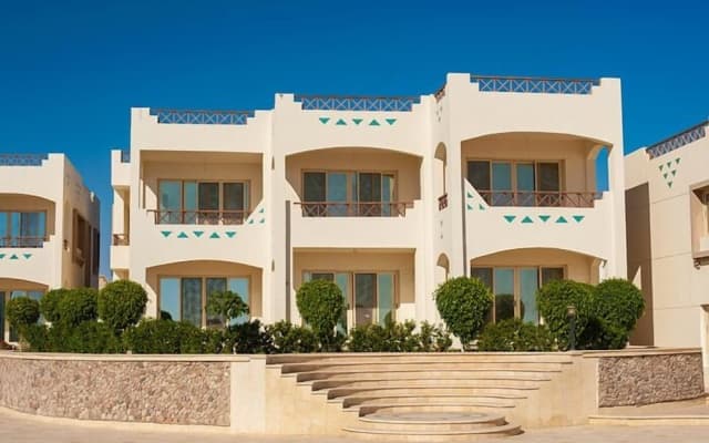 Shark Bay Oasis