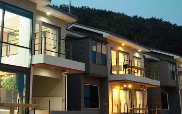Aria Pension