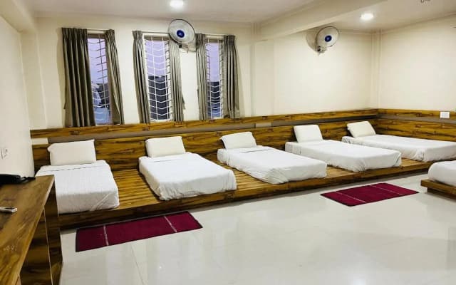 Hotel Raj Mahal